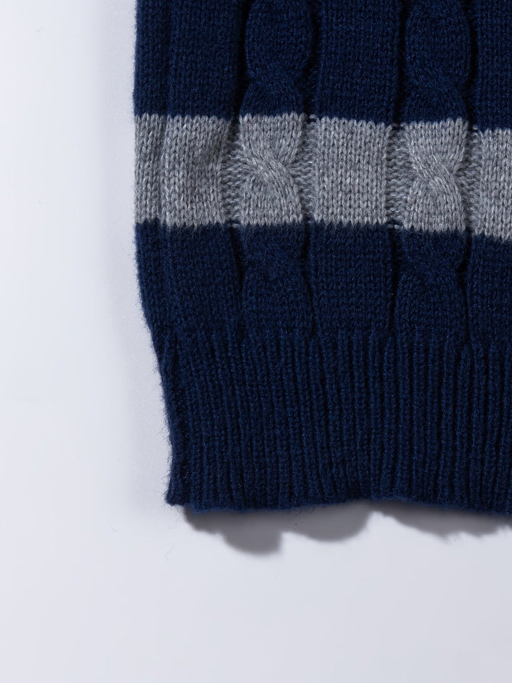 Nolan | Sweter z teksturowanym splotem warkoczowym