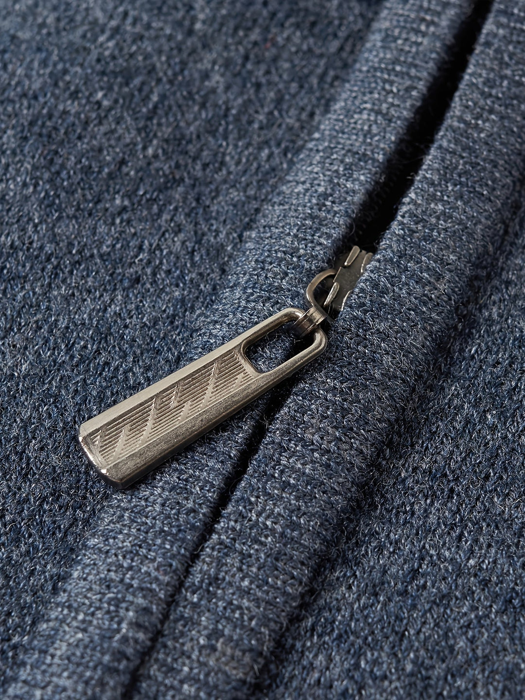 Oscar | Sweter z Zamkiem