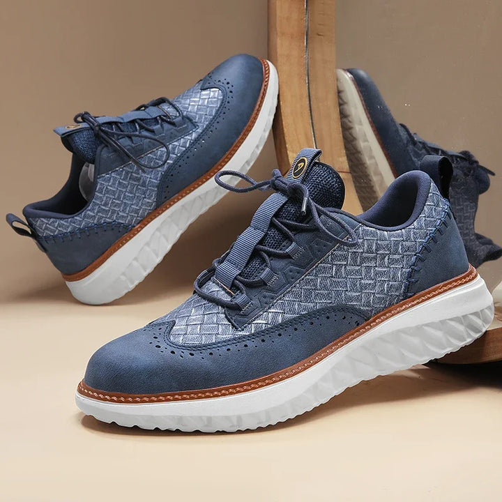 Lancaster Z ozdobnym noskiem Skórzane Sneakersy