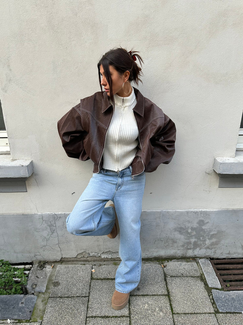 Kontrastowa kurtka oversize – oferta limitowana