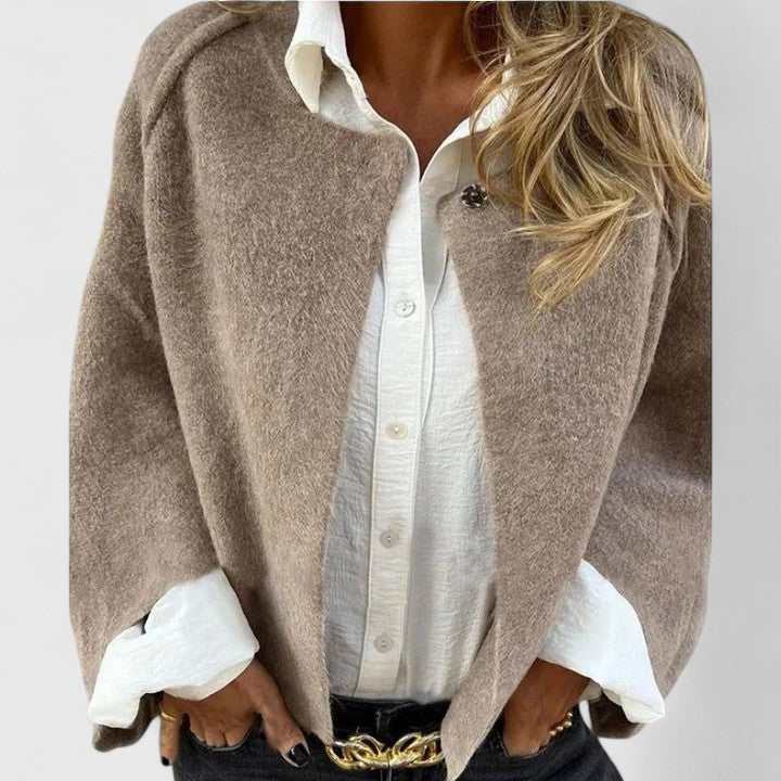 CHELSEA – WIBRUJĄCA TEKSTURA KURTKI
