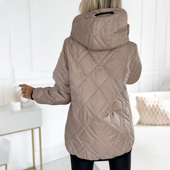 YANNAH – KURTKA Z DIAMENTOWYM QUILTINGIEM Z KAPTUREM